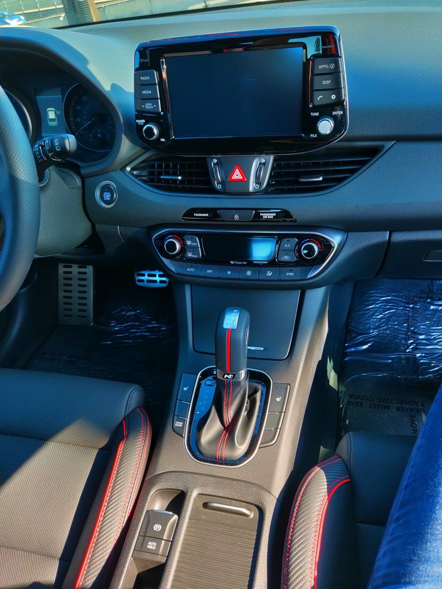 2019 Hyundai Elantra GT N-Line Interior | Elantra, Hyundai elantra, Hyundai