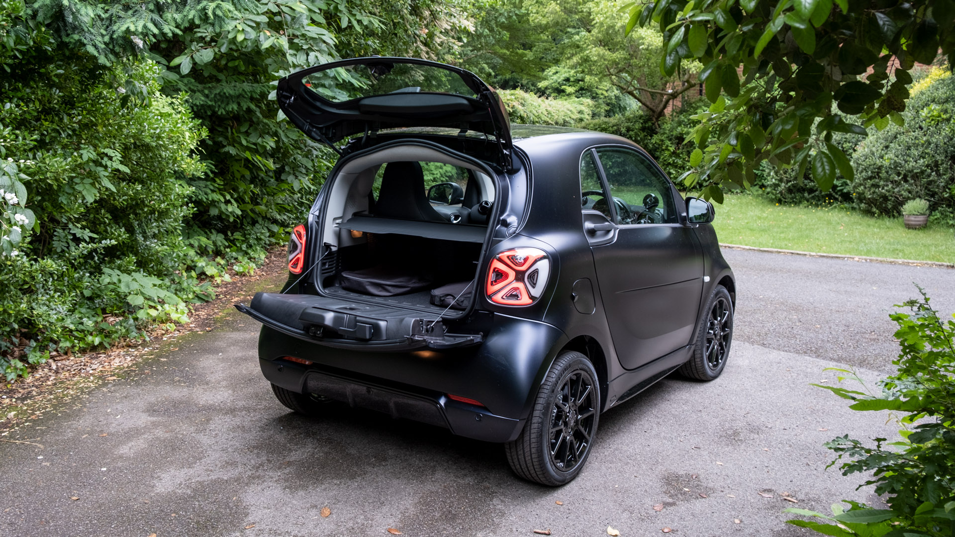 Smart EQ Fortwo review (2023): The best city car? - TotallyEV