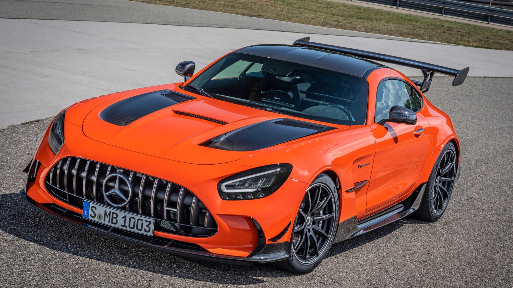 Mercedes Benz AMG GT Black Series: The Real Deal or Pretend Supercar?