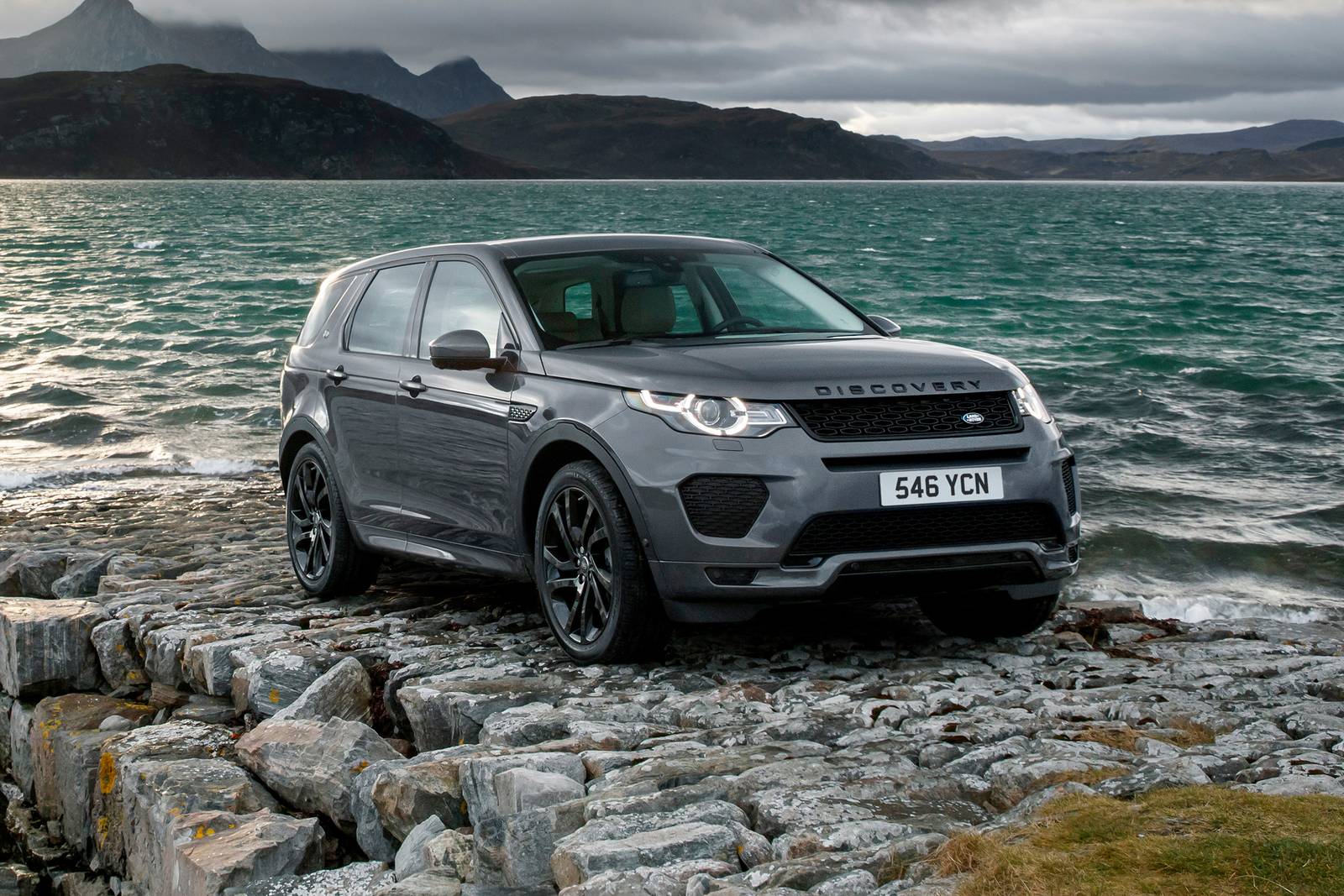 2019 Land Rover Discovery Sport Review & Ratings | Edmunds