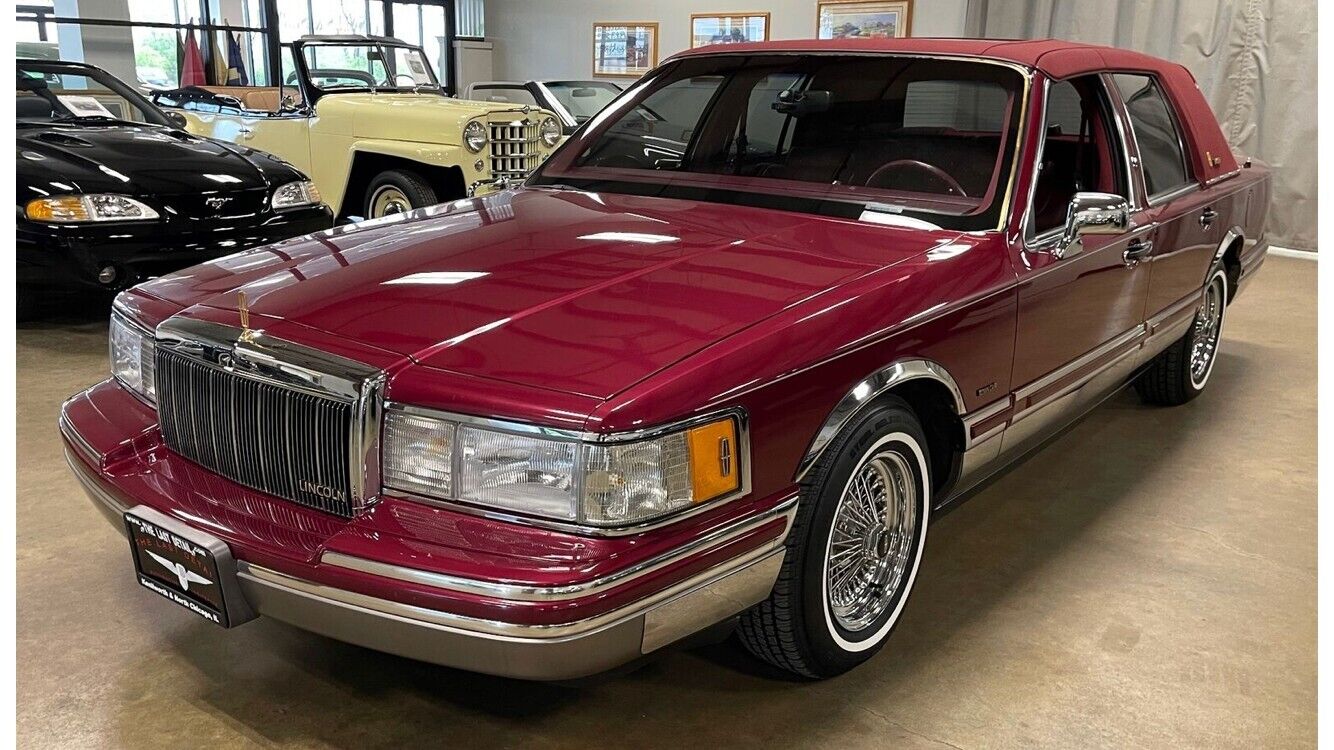 Low-Mileage '91 Lincoln Town Car Offers High Bling at Great Price - eBay  Motors Blog