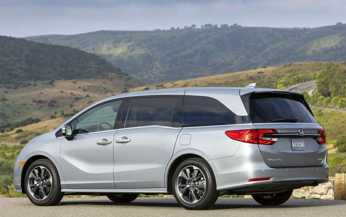 Honda Odyssey minivan returns for 2022 after last year's updates