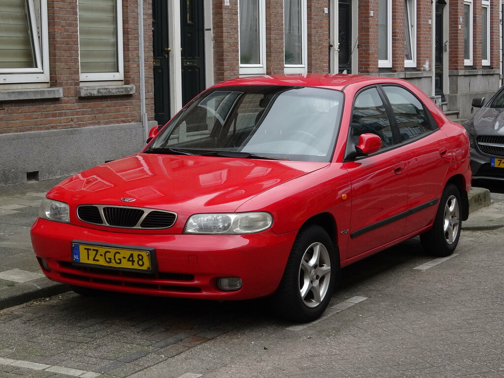 1998 Daewoo Nubira | Back in 1997 Daewoo introduced a number… | Flickr