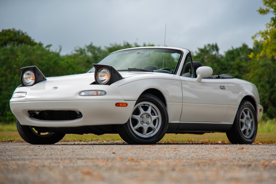 39k-Mile 1997 Mazda MX-5 Miata for sale on BaT Auctions - closed on March  11, 2021 (Lot #44,411) | Bring a Trailer