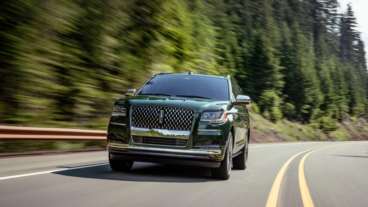 Lincoln Discounts 2023 Lincoln Navigator By $5000, Order Delays