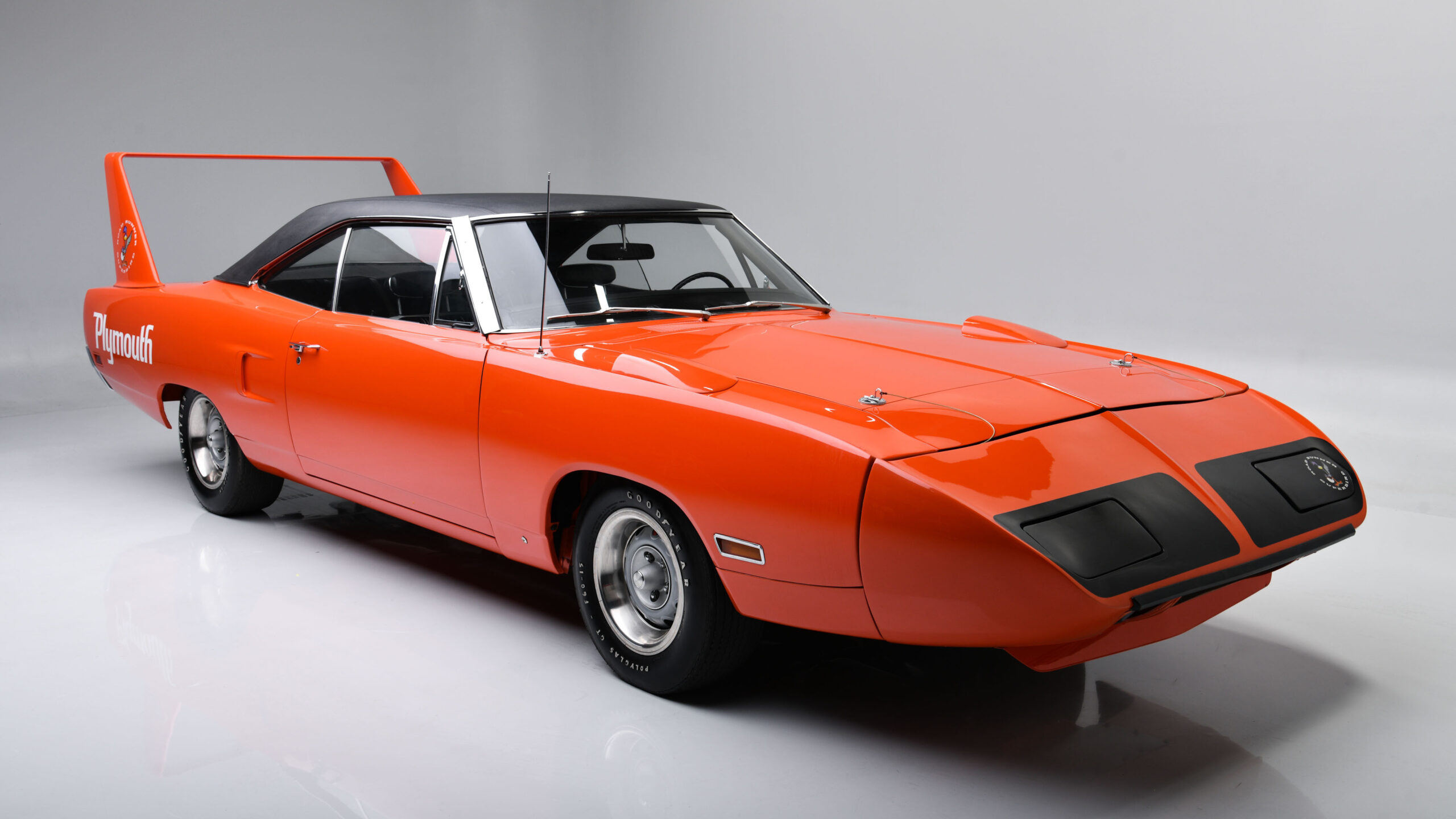 AUCTION: 1970 Plymouth Road Runner HEMI Superbird Heads To Auction This  Weekend! - MoparInsiders