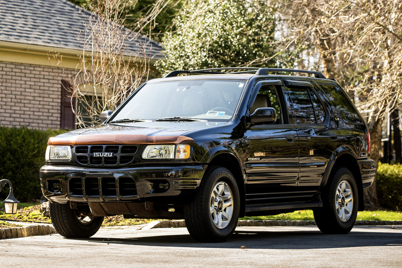 No Reserve: 20k-Mile 2002 Isuzu Rodeo LS for sale on BaT Auctions - sold  for $5,555 on May 12, 2021 (Lot #47,810) | Bring a Trailer