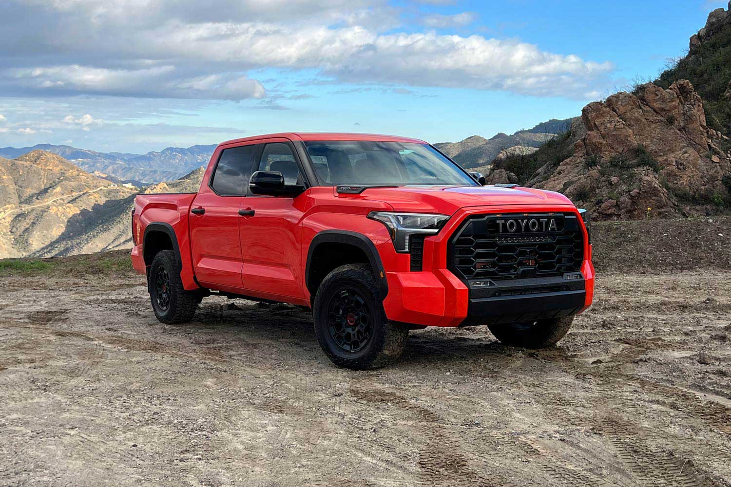 2022 Toyota Tundra Reviews, Price, MPG and More | Capital One Auto Navigator