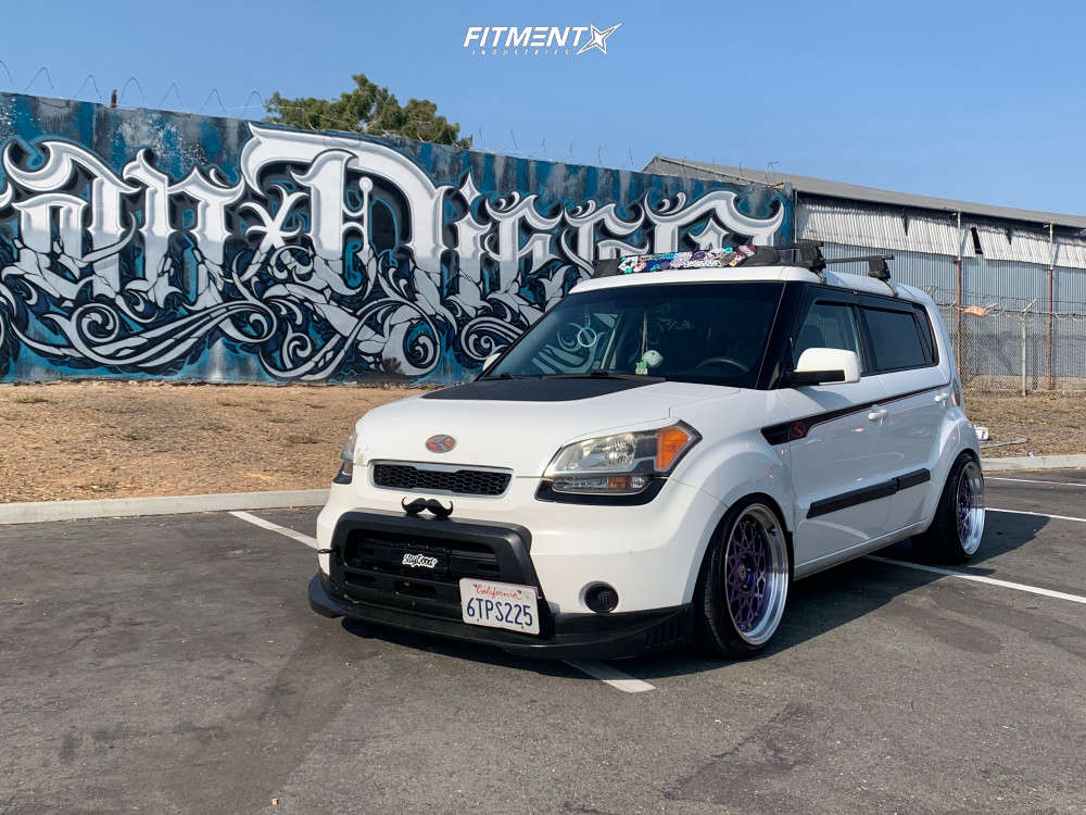 2011 Kia Soul ! with 18x9.5 MST Fiori and Lionhart 215x40 on Air Suspension  | 1312489 | Fitment Industries