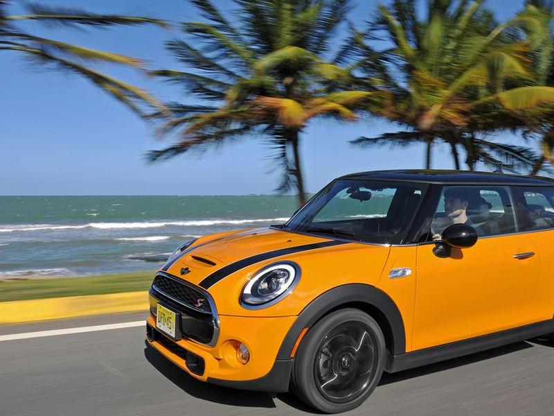 2014 Mini Cooper / Cooper S Hardtop First Drive &#8211; Review &#8211; Car  and Driver