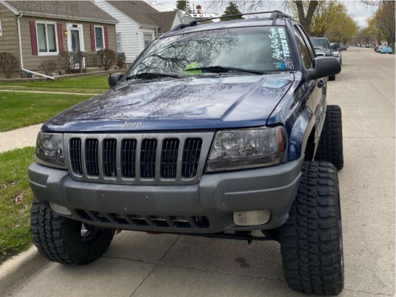 2001 Jeep Grand Cherokee Wheel Offset Hella Stance >5" Suspension Lift 6.5"  | 1650741 | TrailBuilt Off-Road