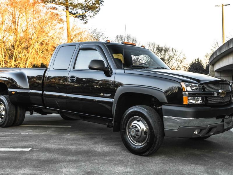1,300-Mile 2003 Chevrolet Silverado 3500 LS Extended Cab 4x4 Dually for  sale on BaT Auctions - closed on March 24, 2022 (Lot #68,785) | Bring a  Trailer